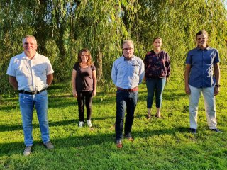 Le Maire et les Adjoints : de gauche à droite Christophe Lecomte, Graziella Vallée, Benoît Clément, Emilie Louvel, Cyrille Poinsignon